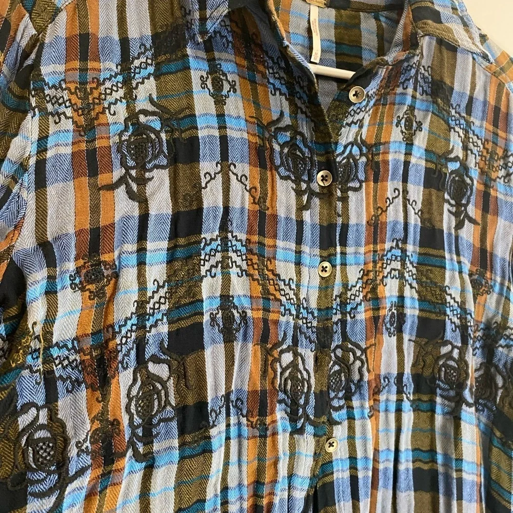 Free people magical plaid western boho floral button up coastal cowgirl shirt M